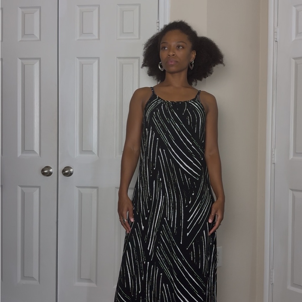 Chic Black and White Maxi Dress